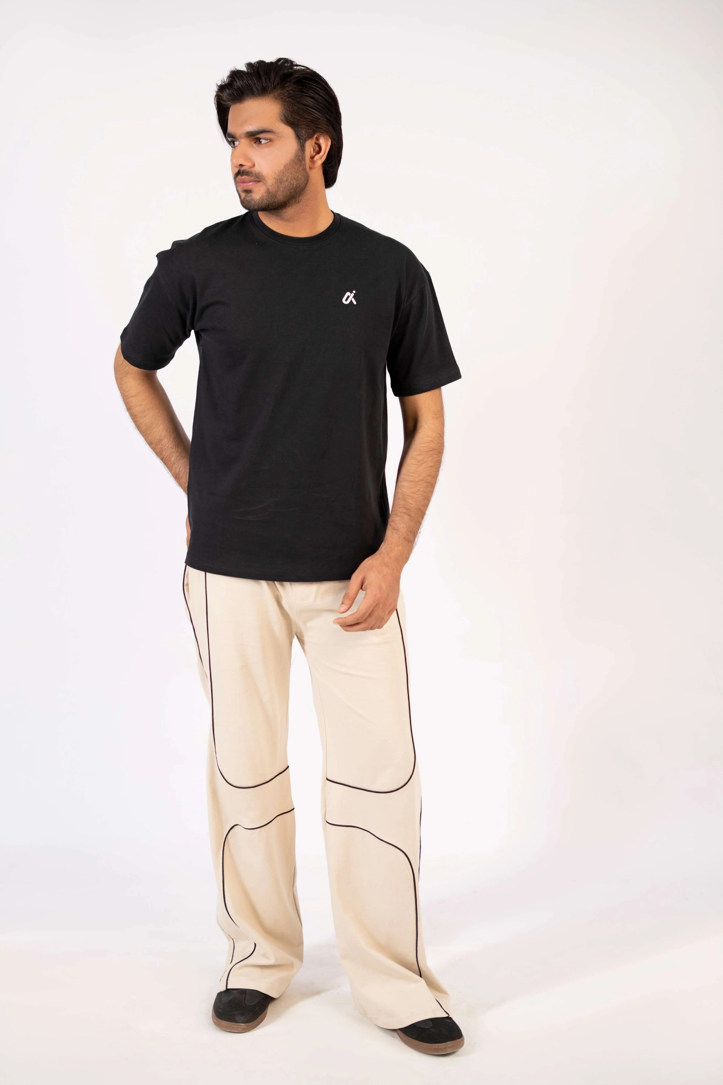 Essential Performance T-Shirt – Black T9 - Image 3