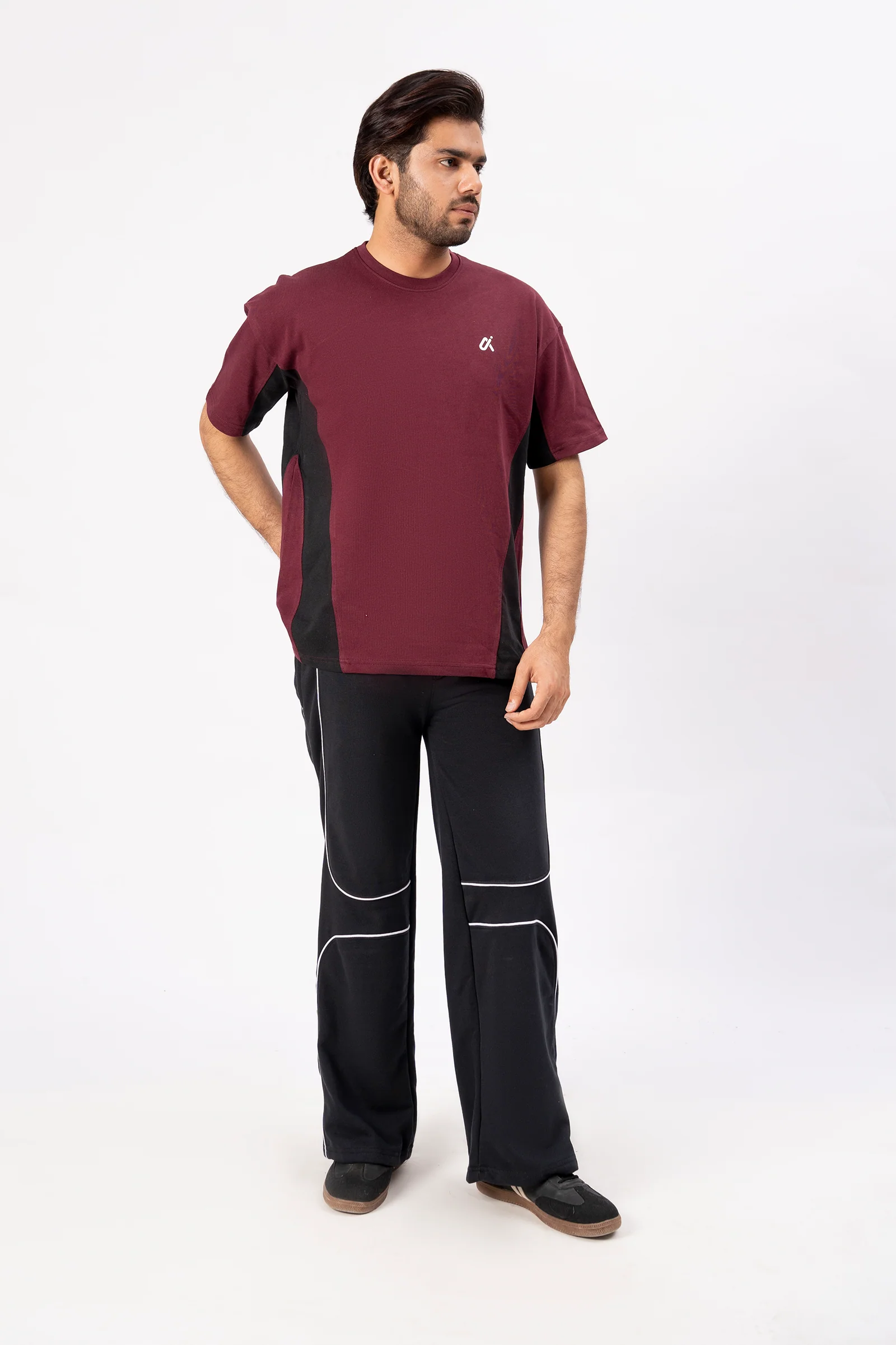 Contrast Panel Performance T-Shirt – Maroon & Black T3 - Image 3