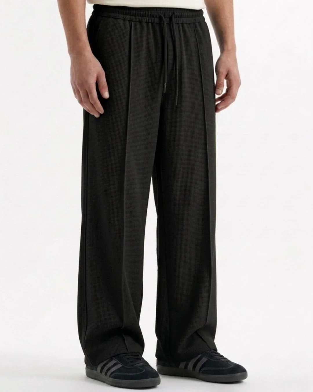 Waffle Relaxed Fit Trousers – Black D21
